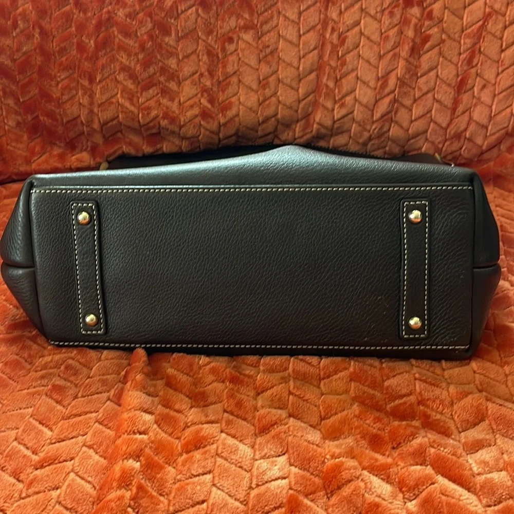 Dooney and Bourke North South Sac - Dillen Collection